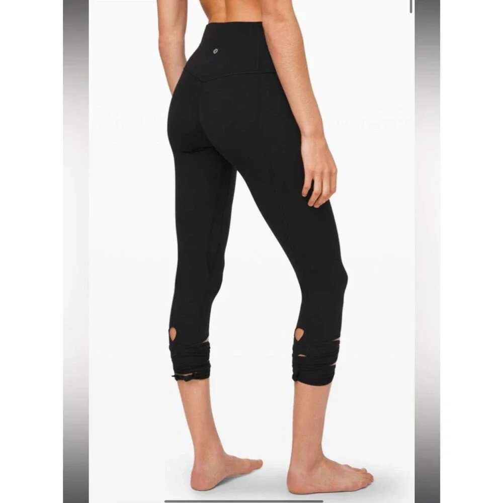 lululemon Love Knot Wrap Legging 21” Crop Yoga Black Athletic Leggings Size 8